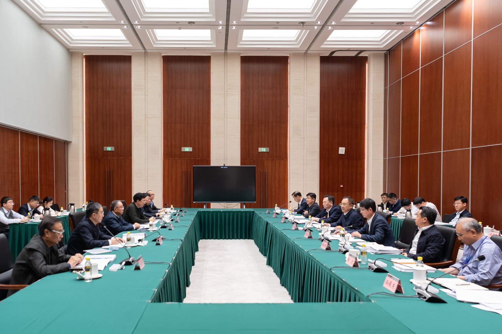 微信图片_20251225215556_854_42 微信图片_20251225215556_854_42
